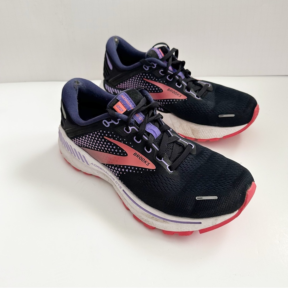 Brooks Wide Adrenaline GTS 22 Women’s shoes
